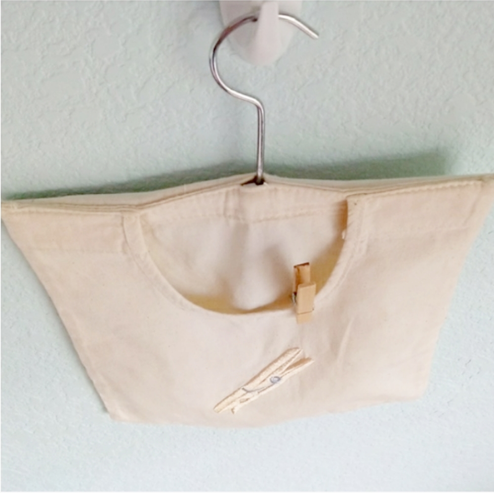 CLOTHING PINS HOLDER - Picture 6 of 7
